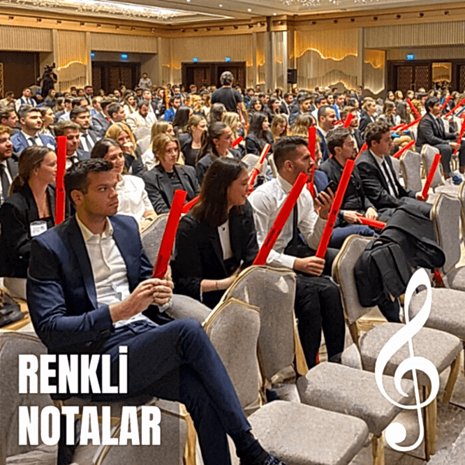 Yeni Yıl Renkli Notalar Aktivitesi